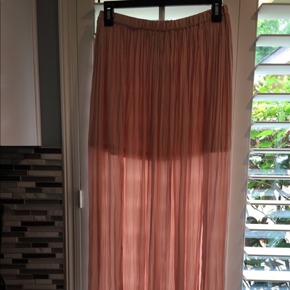 Long skirt - Picture 1 of 4